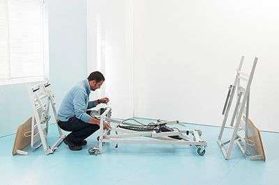 Cama Transportable con Carro Elevador – Málaga Montaje y Desmontaje sin Herramientas