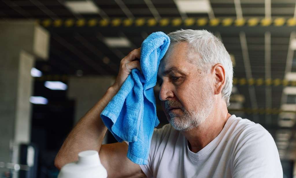 Cuidado de personas mayores durante el verano.